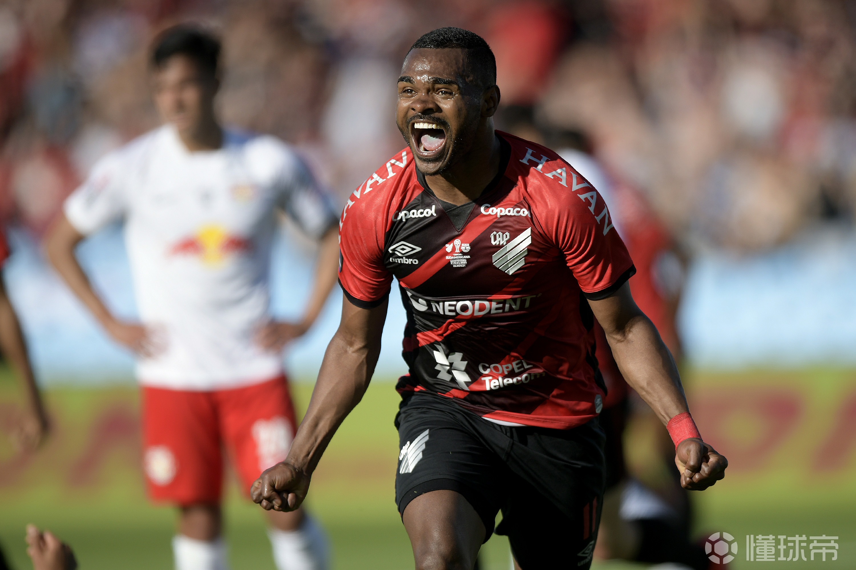 欧宝体育官方 -南美洲篮球队队员在全球赛事中展现实力，备受瞩目