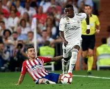 欧宝体育官方 -维尼修斯开场5分钟连进两球，那不勒斯防线形同虚设！的简单介绍