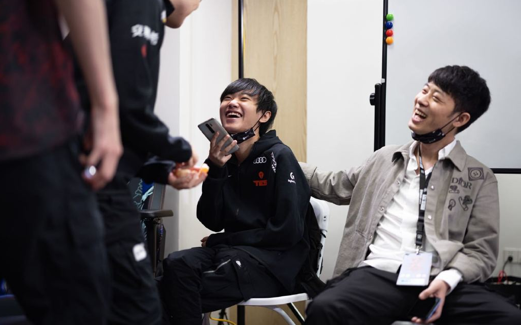 欧宝体育官网 - JackeyLove连续三场比赛得分超过突破纪录，中国队挑战极限！